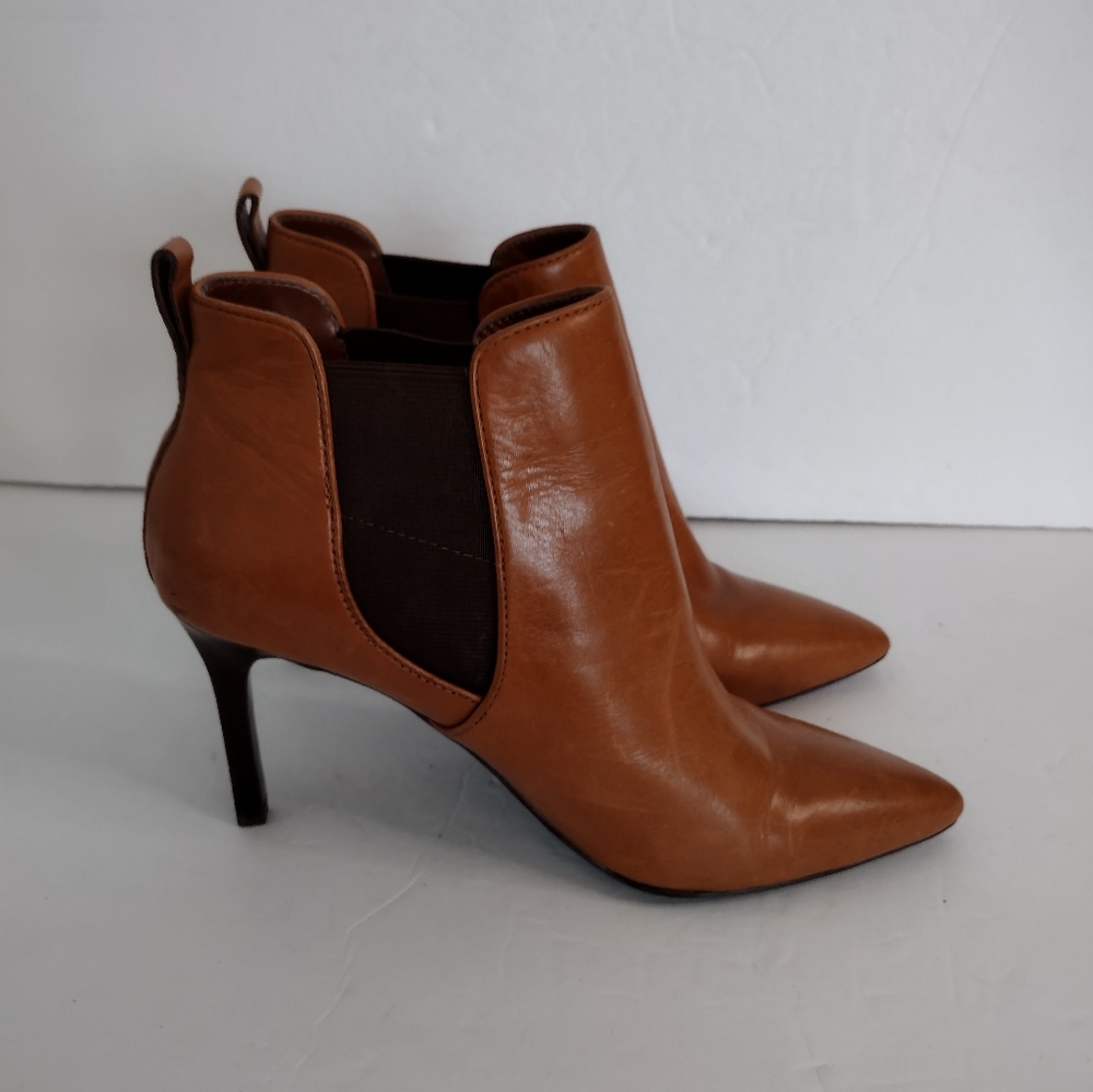 Lauren Ralph Lauren Brown Leather Ankle Booties Boots Size 7 Pointed Toes Preppy - Picture 3 of 7